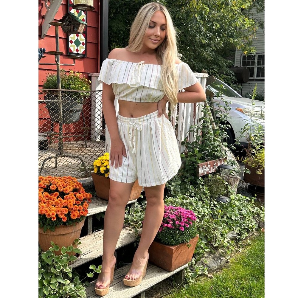 BCBGeneration Sleeveless Crop Top & Short Ivory SET - Size Small *LIKE NEW*